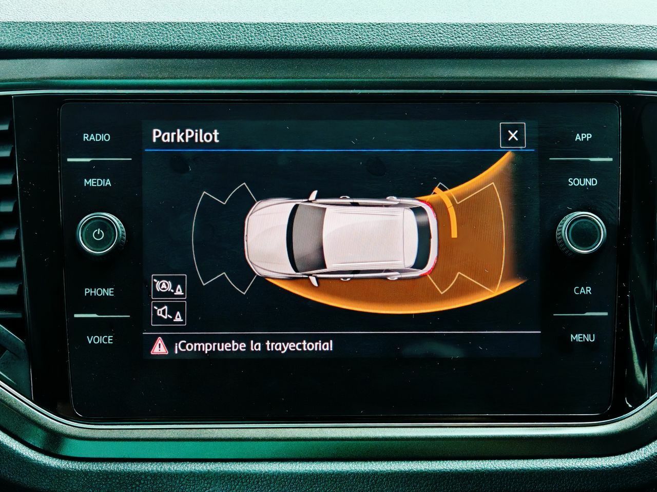 Foto Volkswagen T-Roc 8
