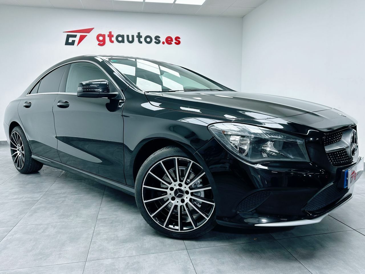 Foto Mercedes-Benz Clase CLA 18