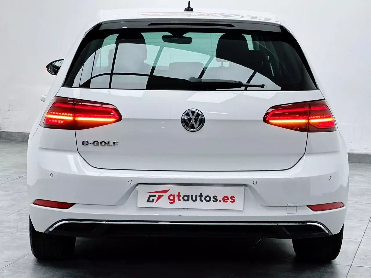 Foto Volkswagen Golf 24