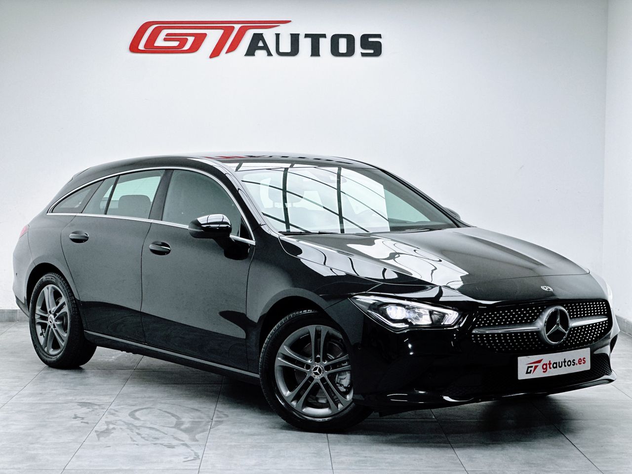 Foto Mercedes-Benz Clase CLA 10