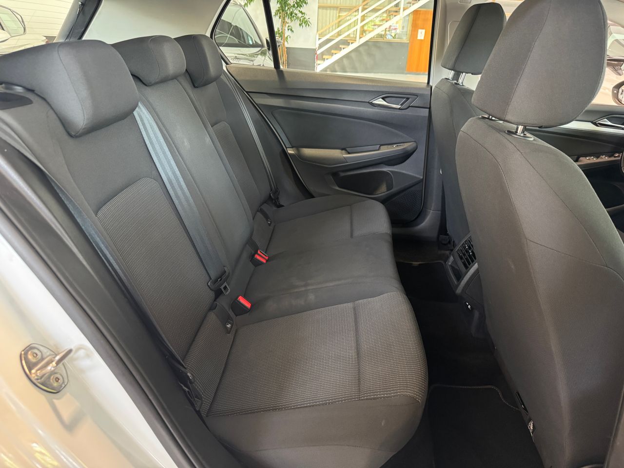 Foto Volkswagen Golf 31