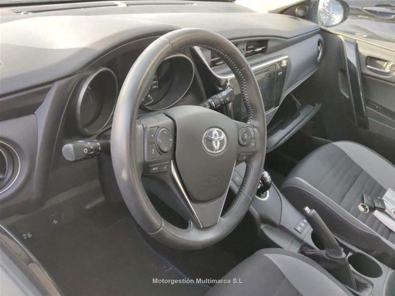 Foto Toyota Auris 7