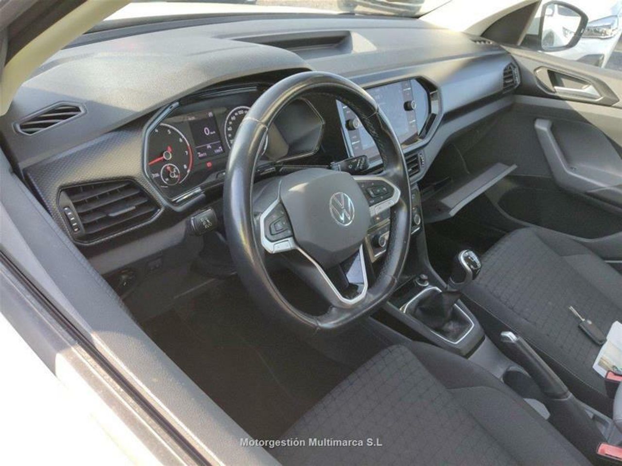Foto Volkswagen T-Cross 7