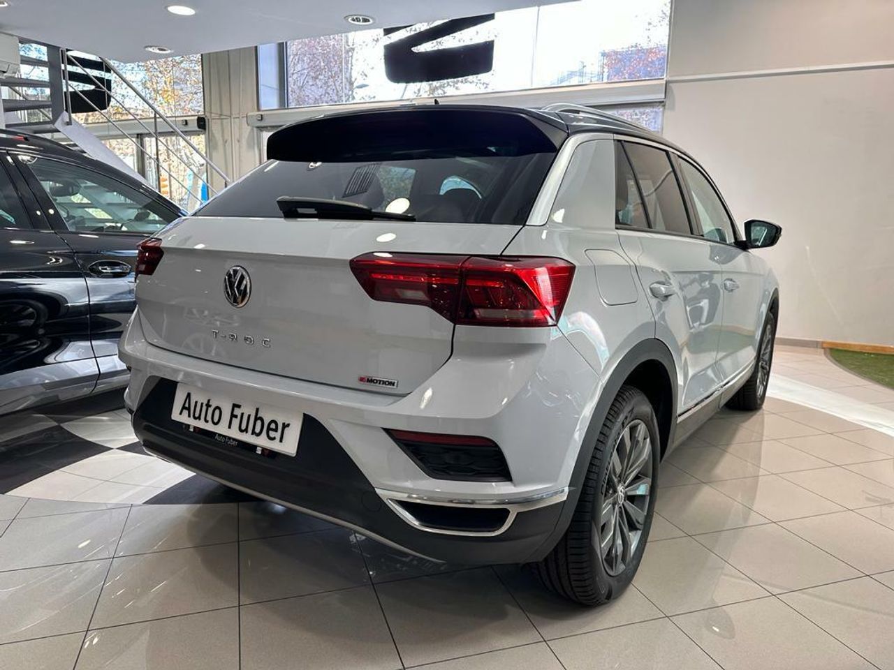 Foto Volkswagen T-Roc 3