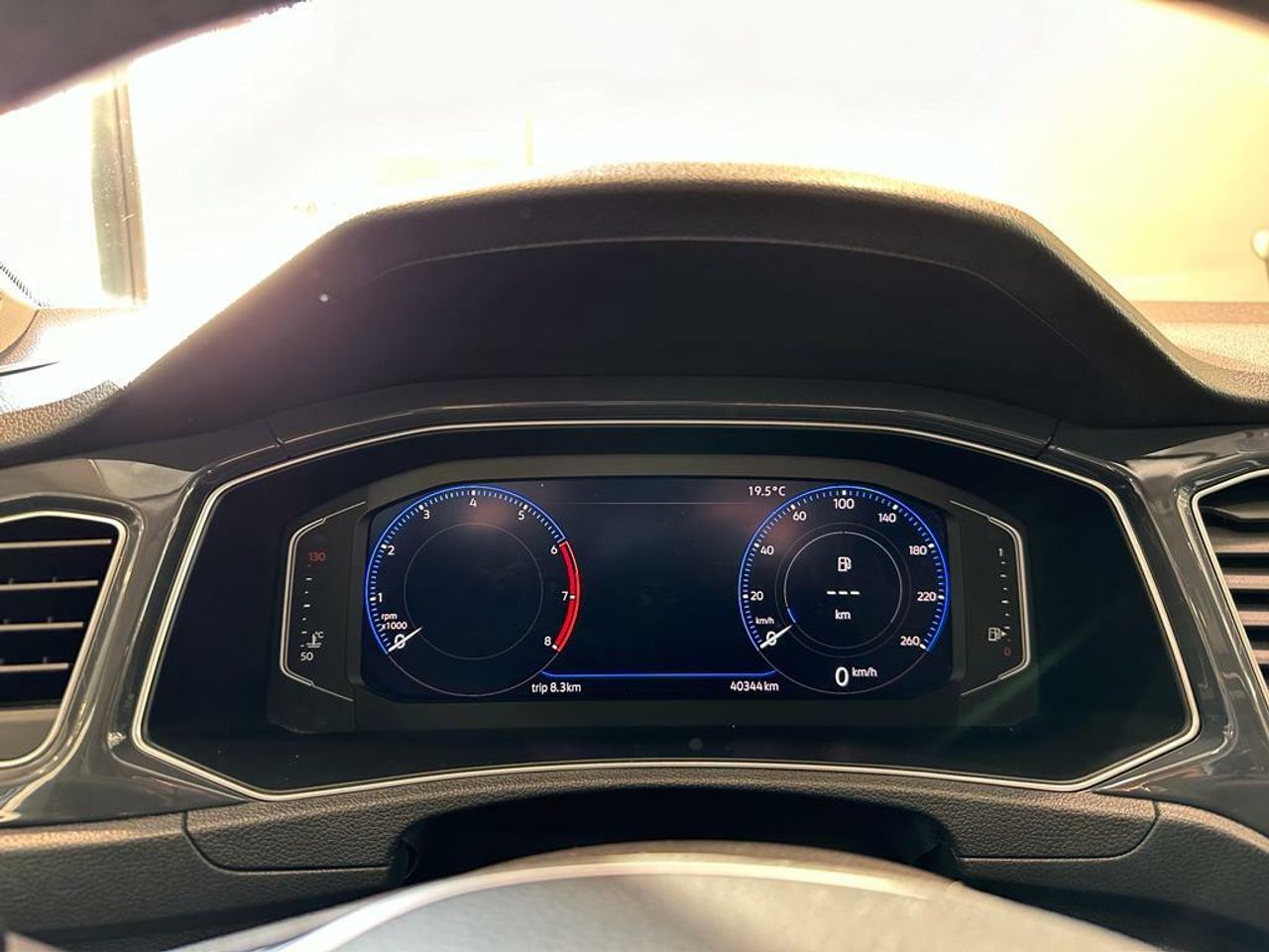 Foto Volkswagen T-Roc 11