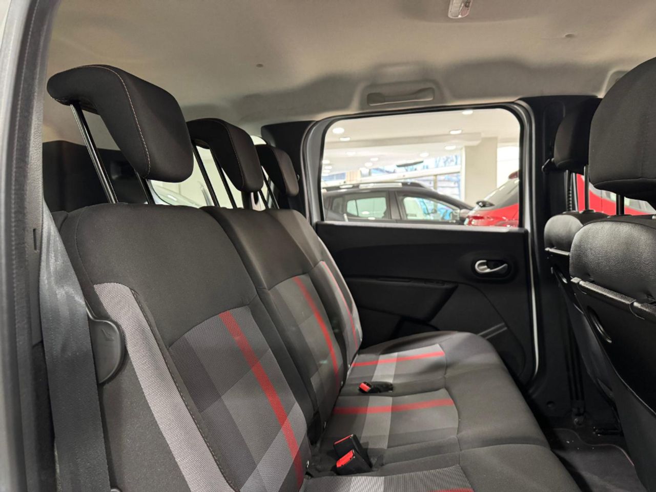 Foto Dacia Lodgy 12