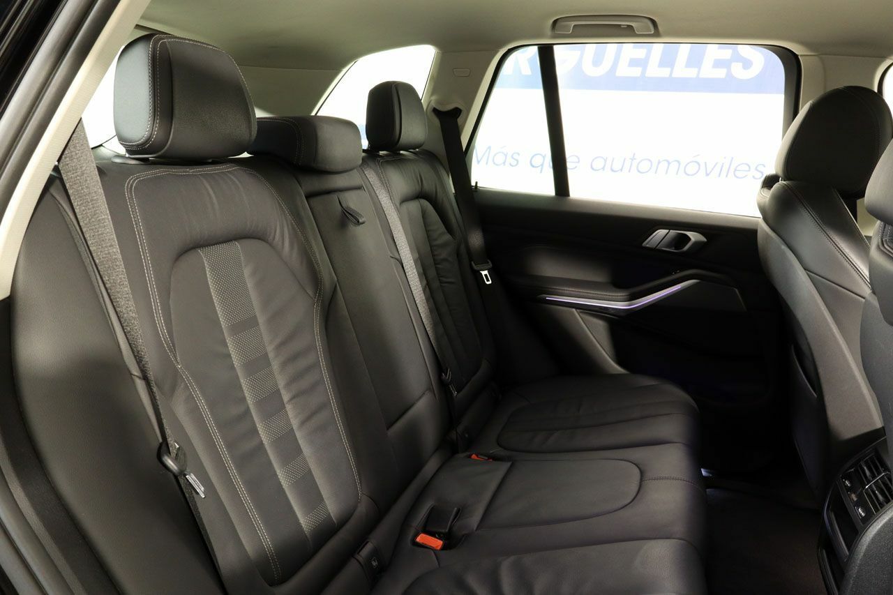 Foto BMW X5 8