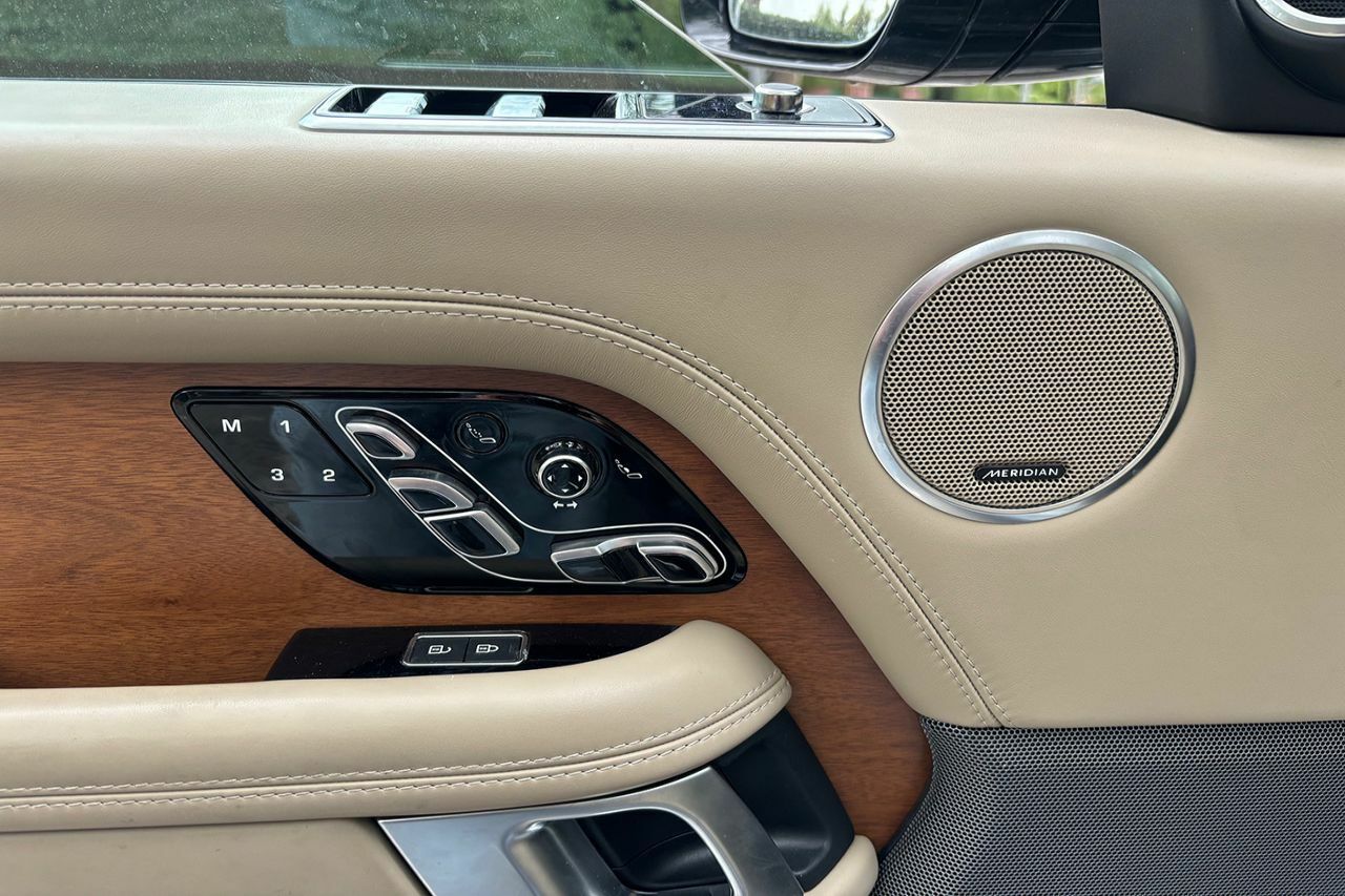 Foto Land-Rover Range Rover 18