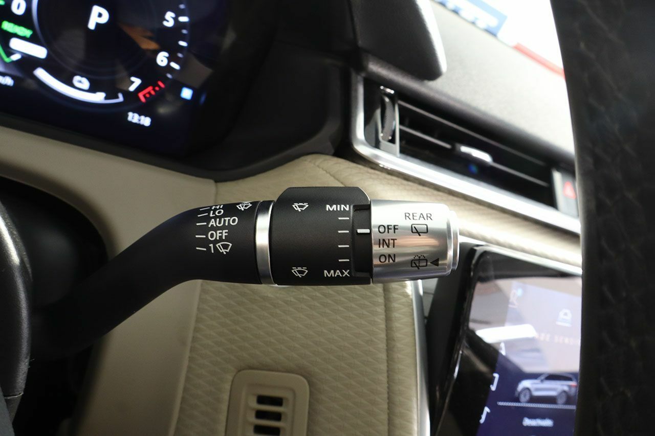 Foto Land-Rover Range Rover Velar 40