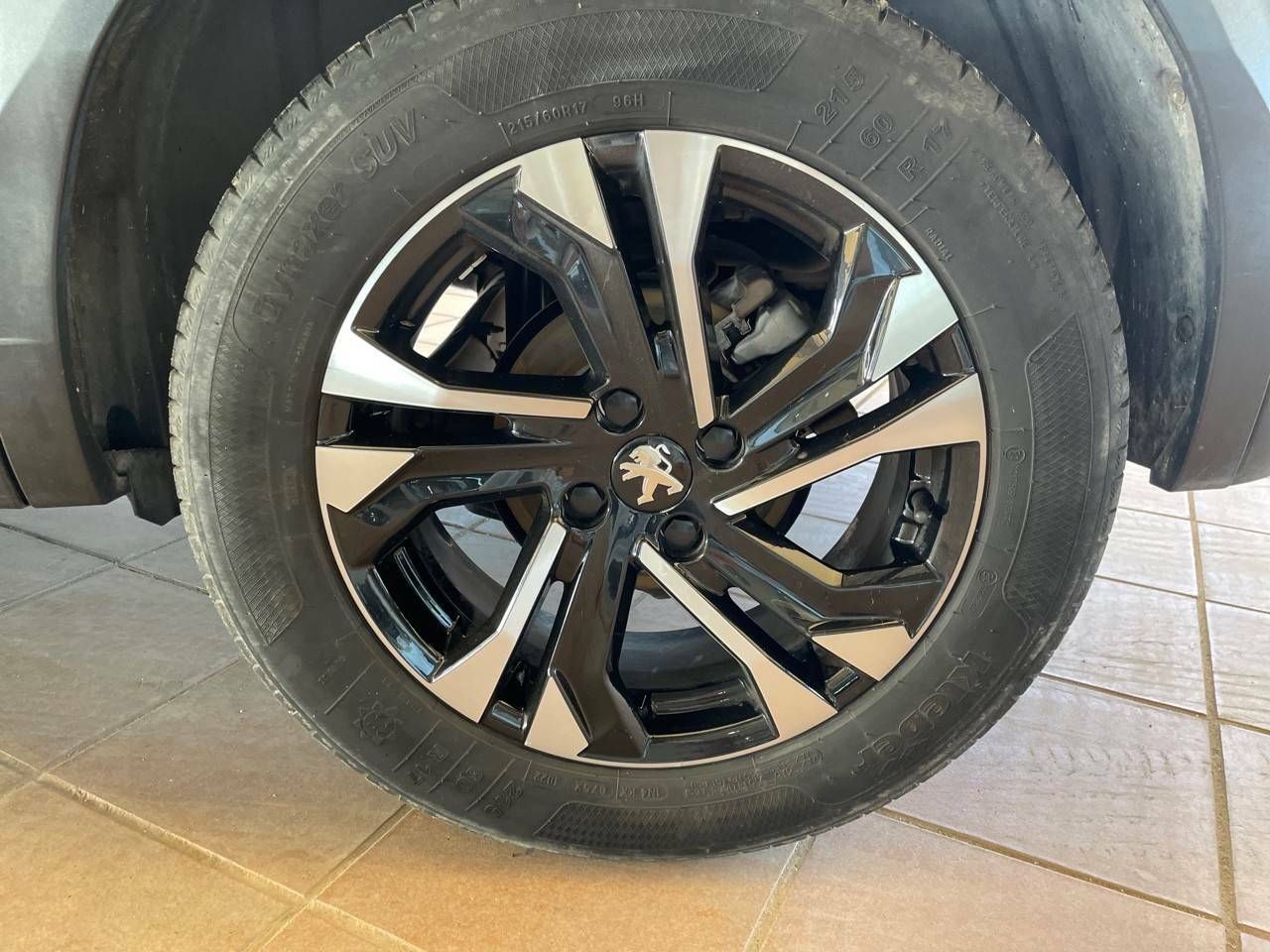 Foto Peugeot 2008 11