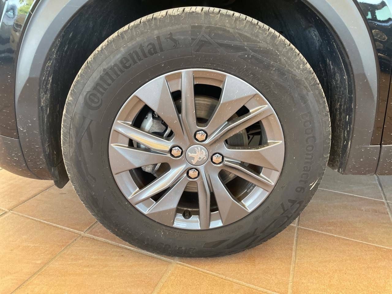 Foto Peugeot 2008 11