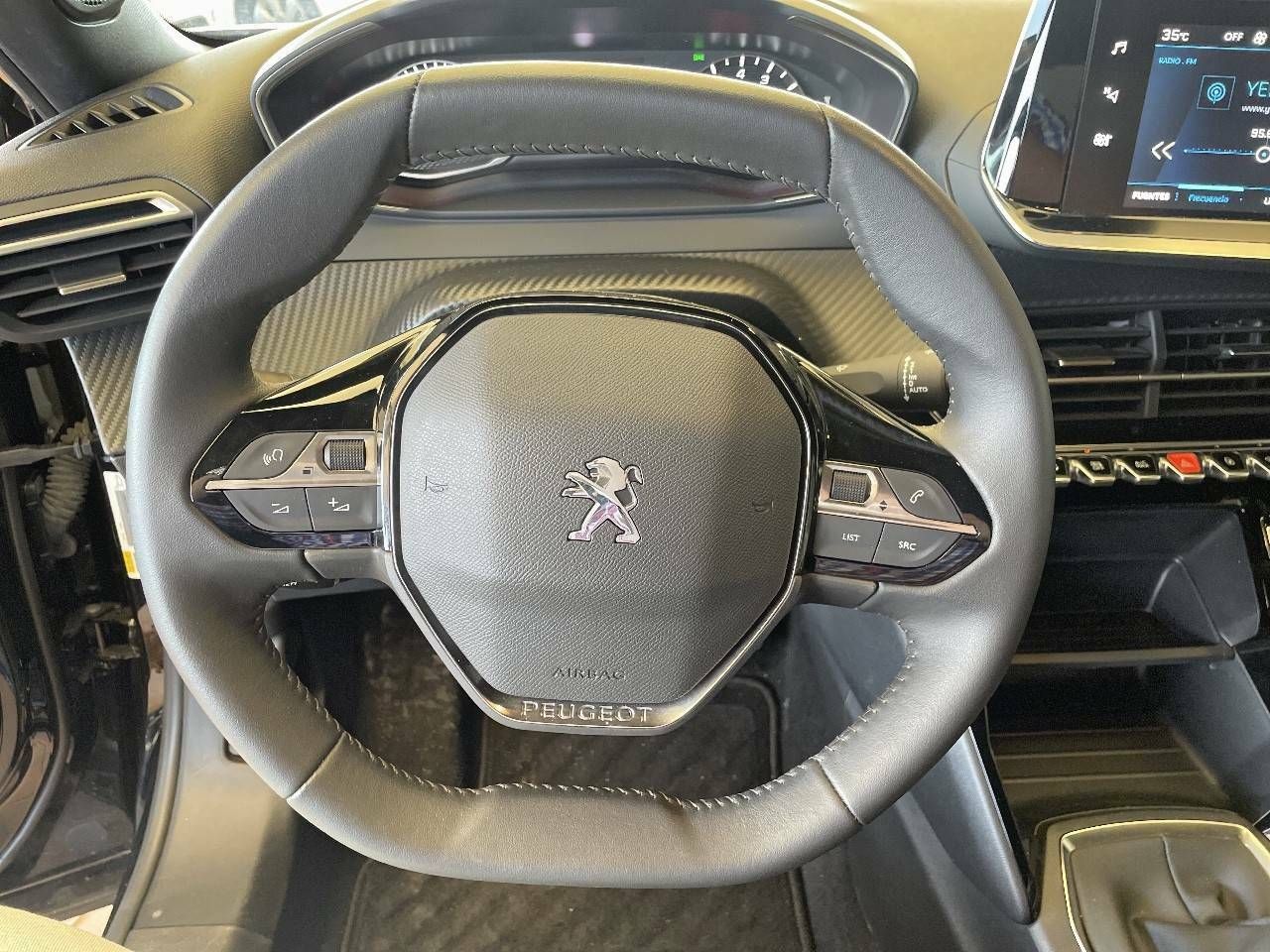 Foto Peugeot 2008 13