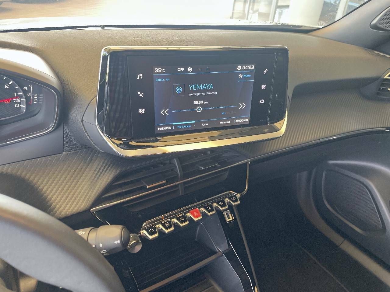 Foto Peugeot 2008 14