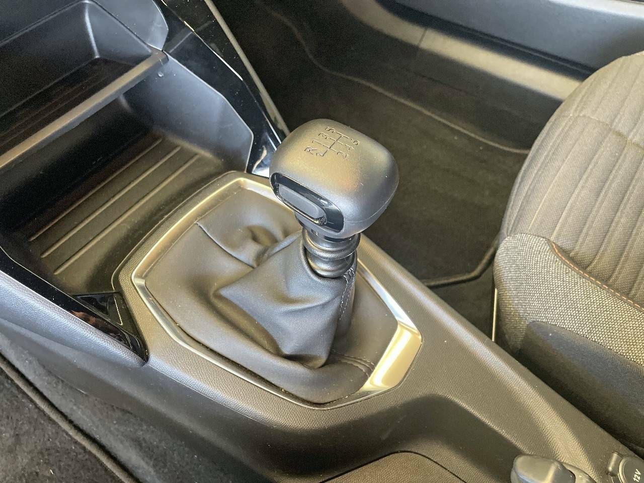 Foto Peugeot 2008 15