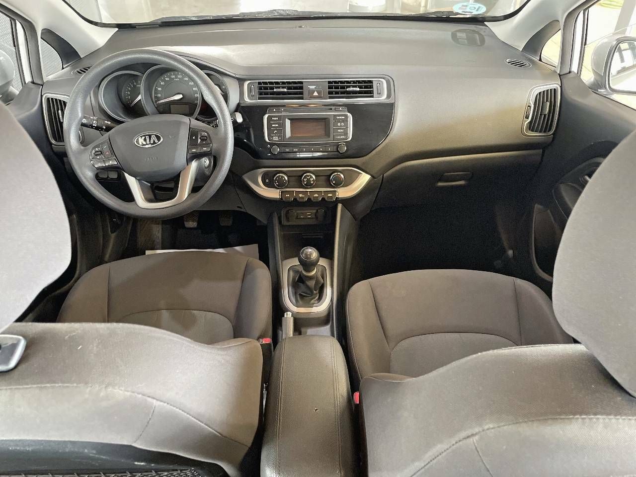 Foto Kia Rio 8