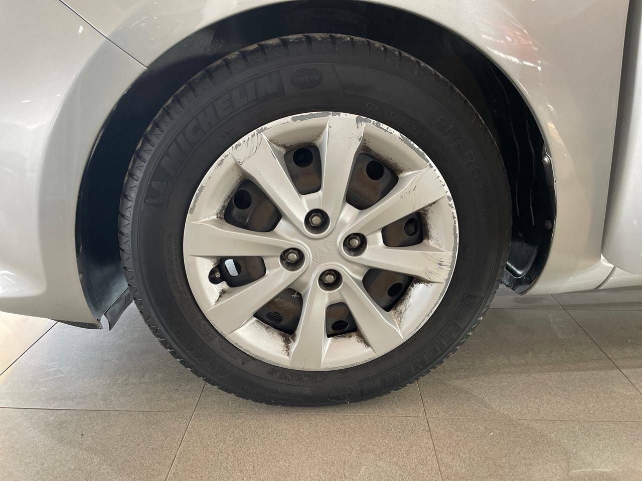 Foto Kia Rio 11