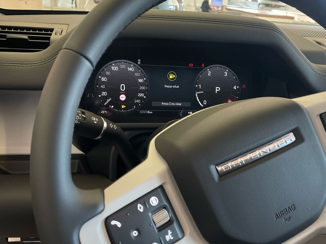 Foto Land-Rover Defender 17