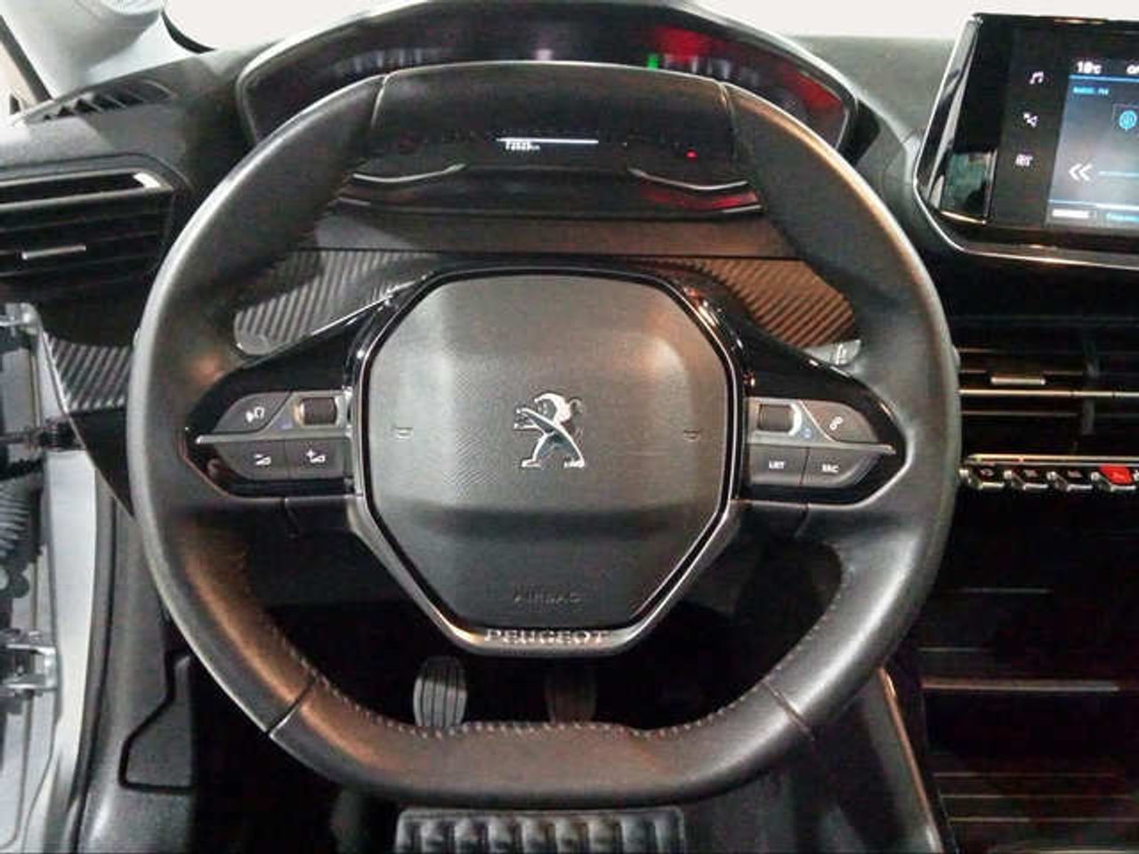 Foto Peugeot 208 12