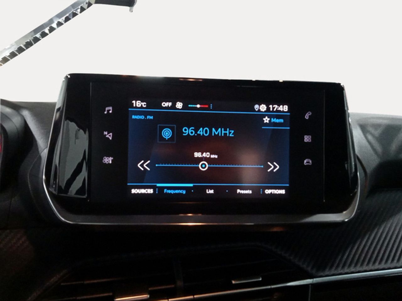 Foto Peugeot 208 13