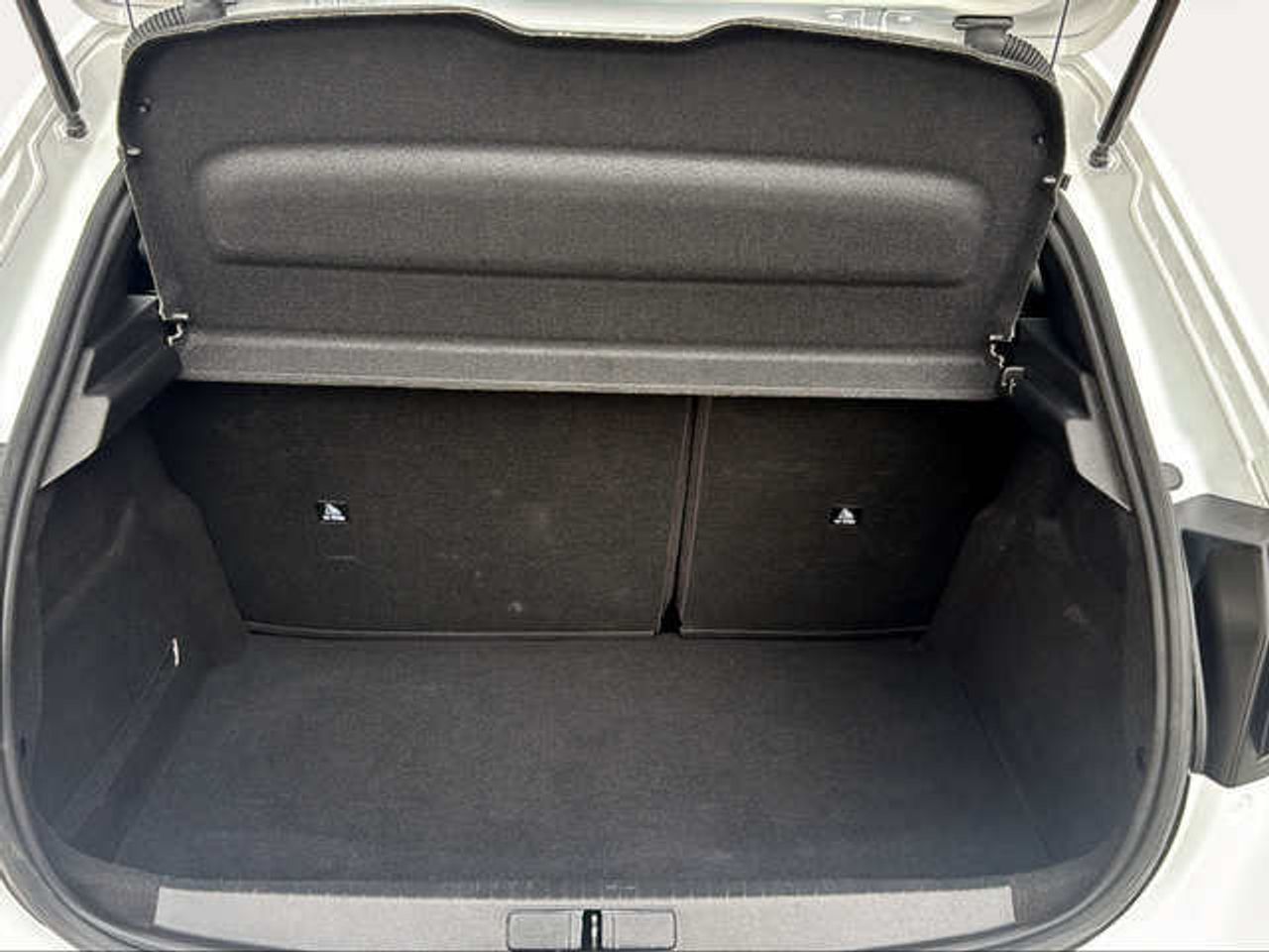 Foto Peugeot 208 10