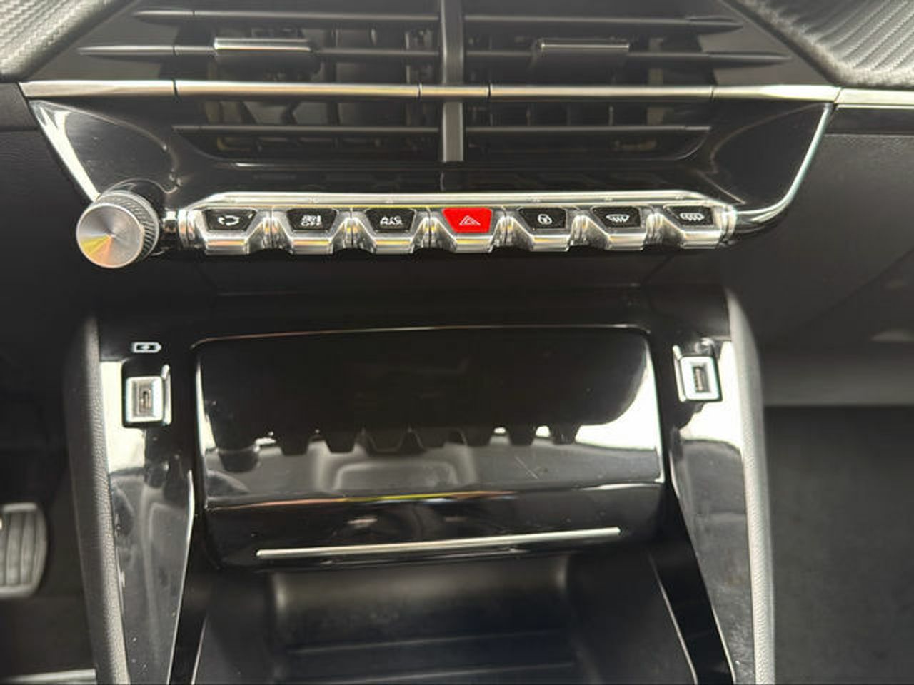Foto Peugeot 208 18
