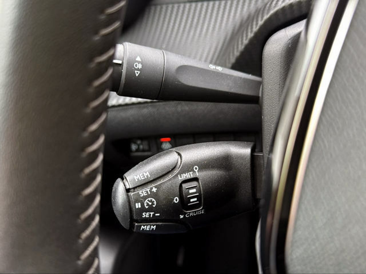 Foto Peugeot 208 22