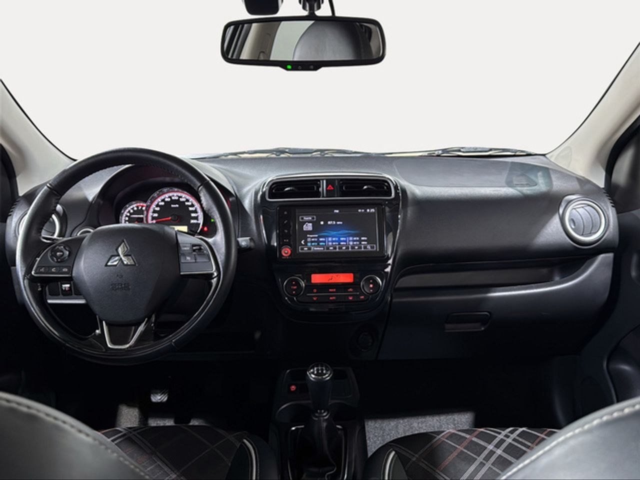 Foto Mitsubishi Space Star 8