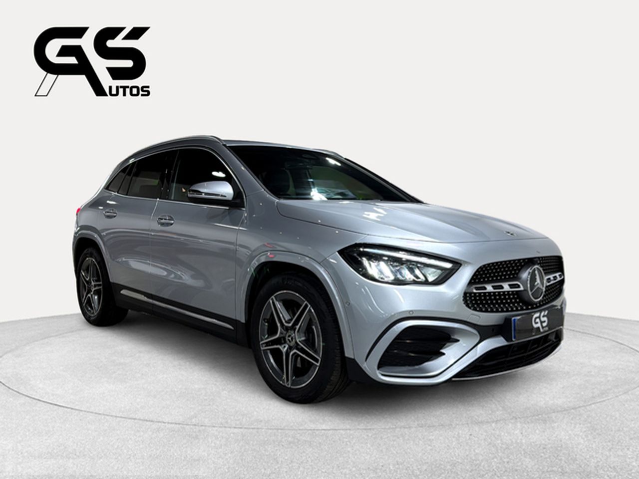 Foto Mercedes-Benz Clase GLA 2