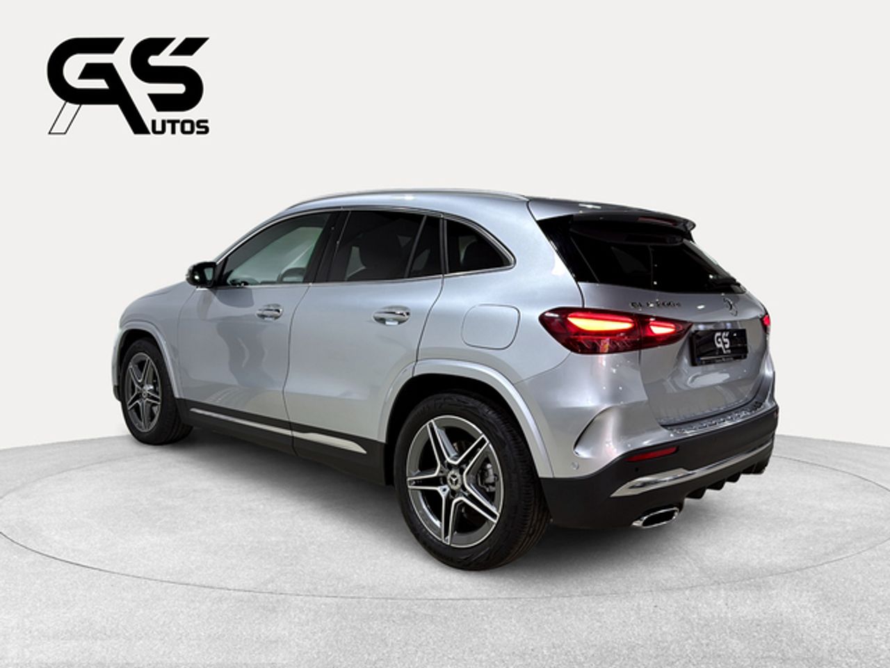 Foto Mercedes-Benz Clase GLA 4