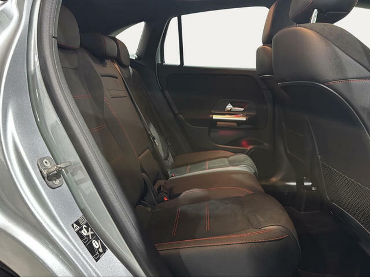 Foto Mercedes-Benz Clase GLA 21
