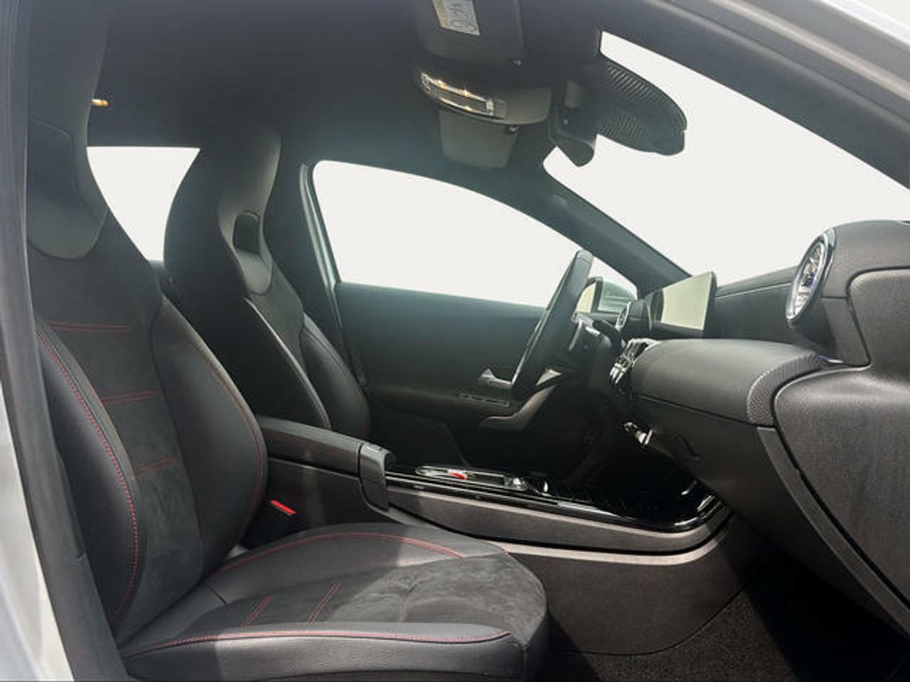 Foto Mercedes-Benz Clase A 12
