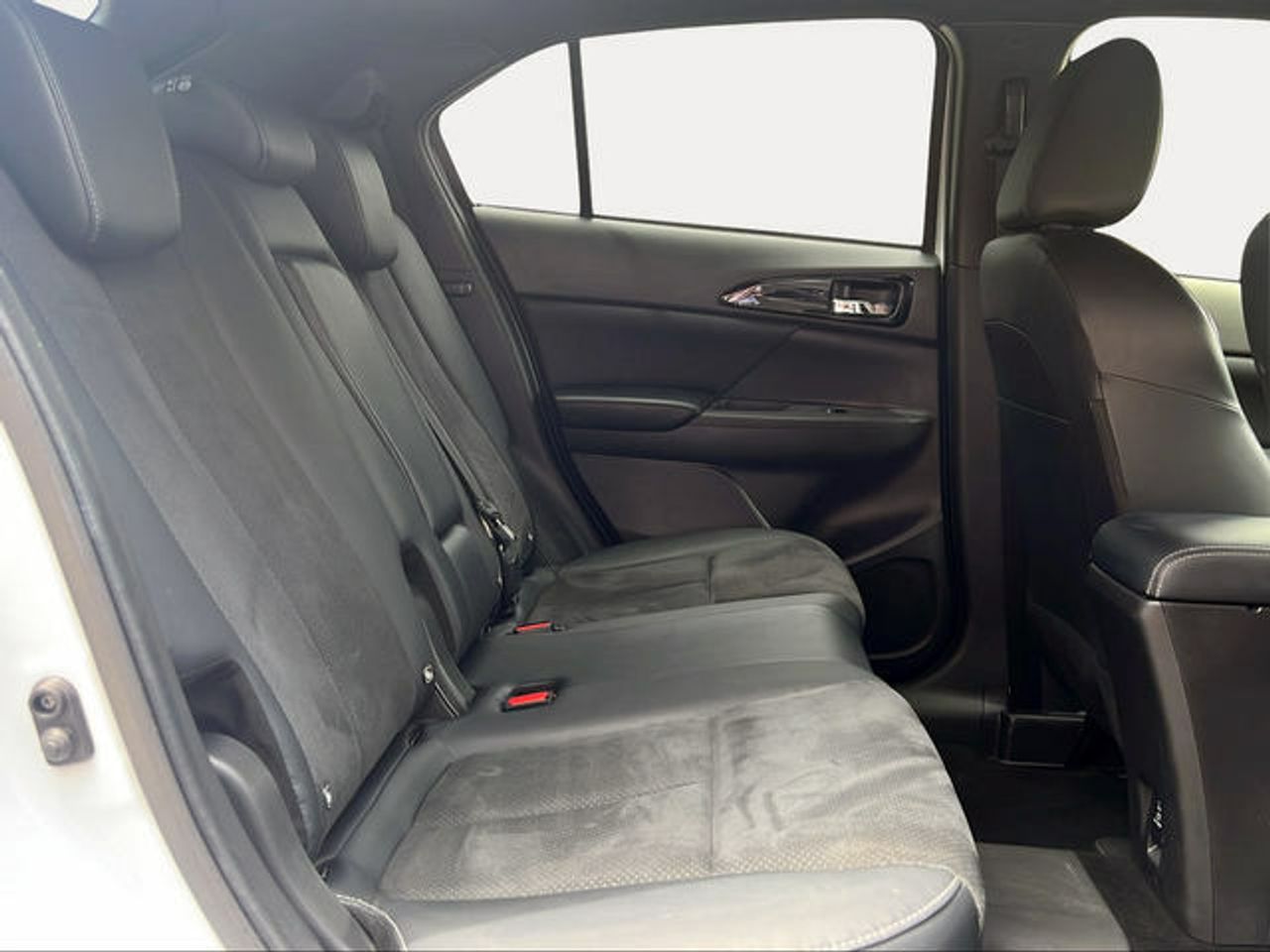 Foto Mitsubishi Eclipse Cross 10