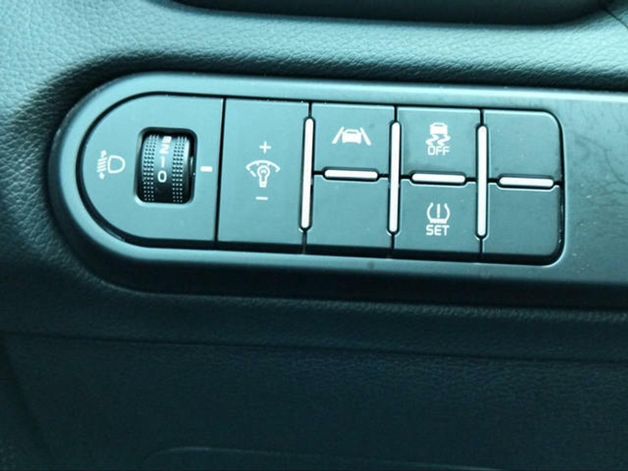 Foto Kia XCeed 15