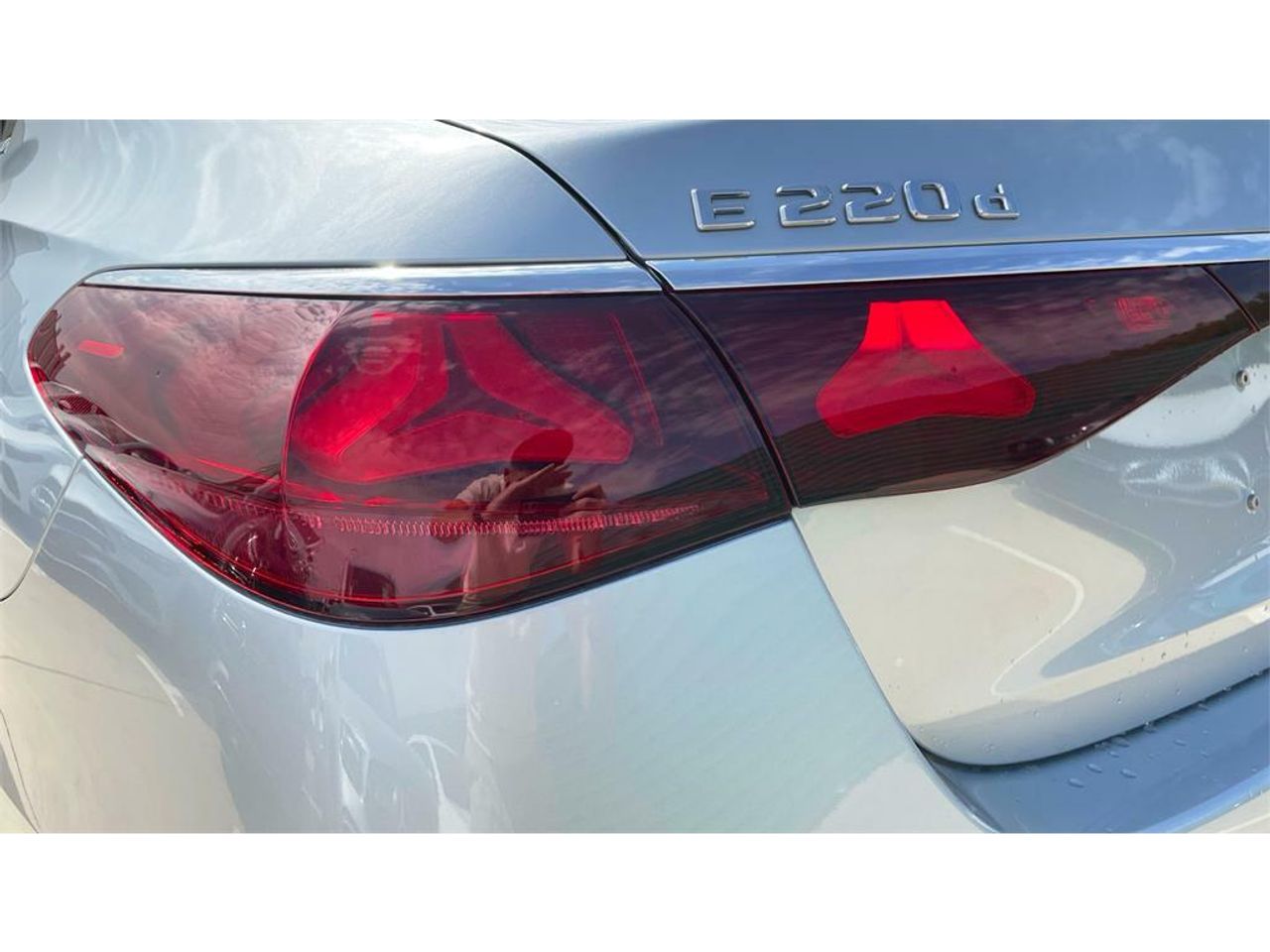 Foto Mercedes-Benz Clase E 18