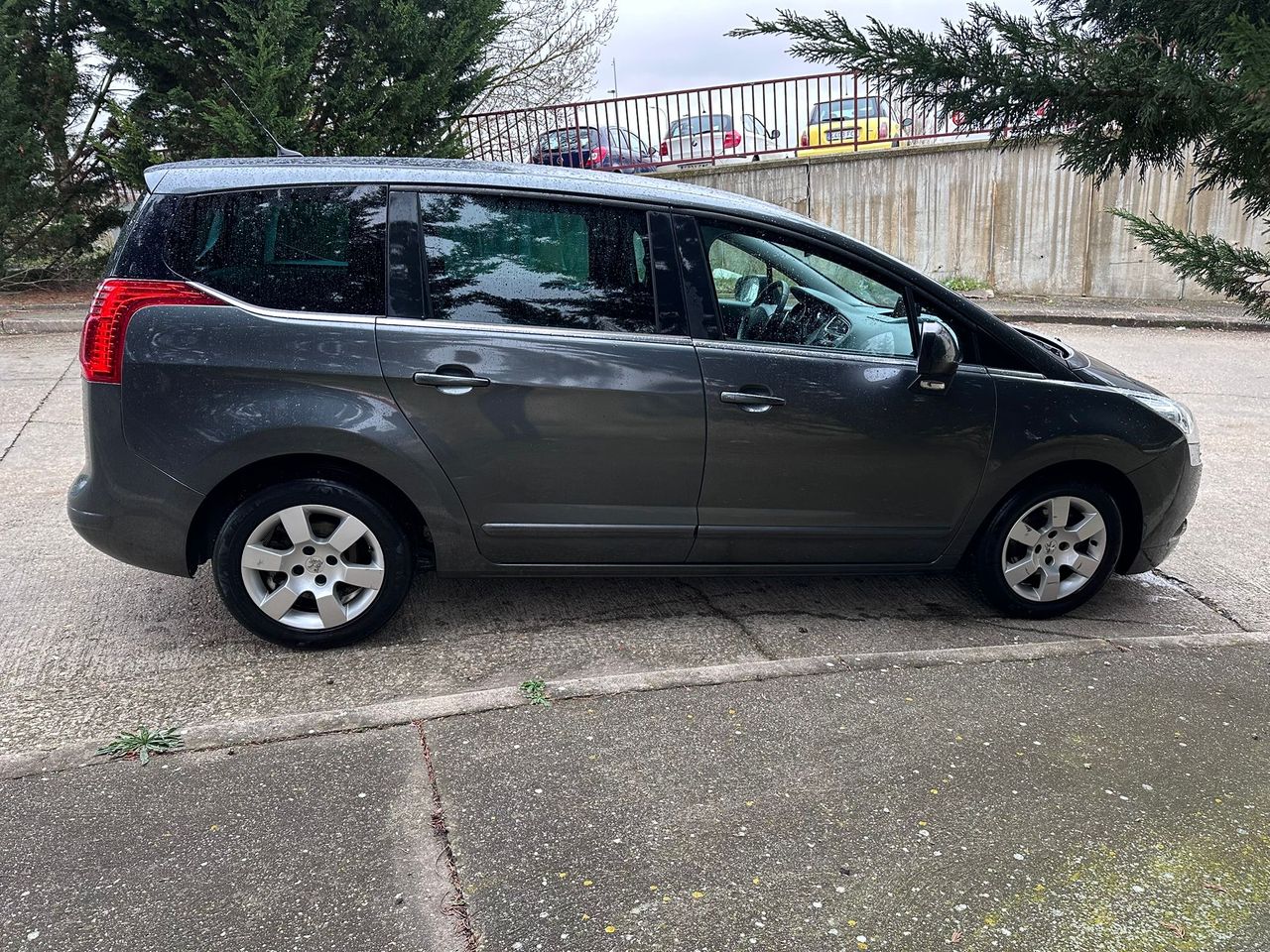 Foto Peugeot 5008 13