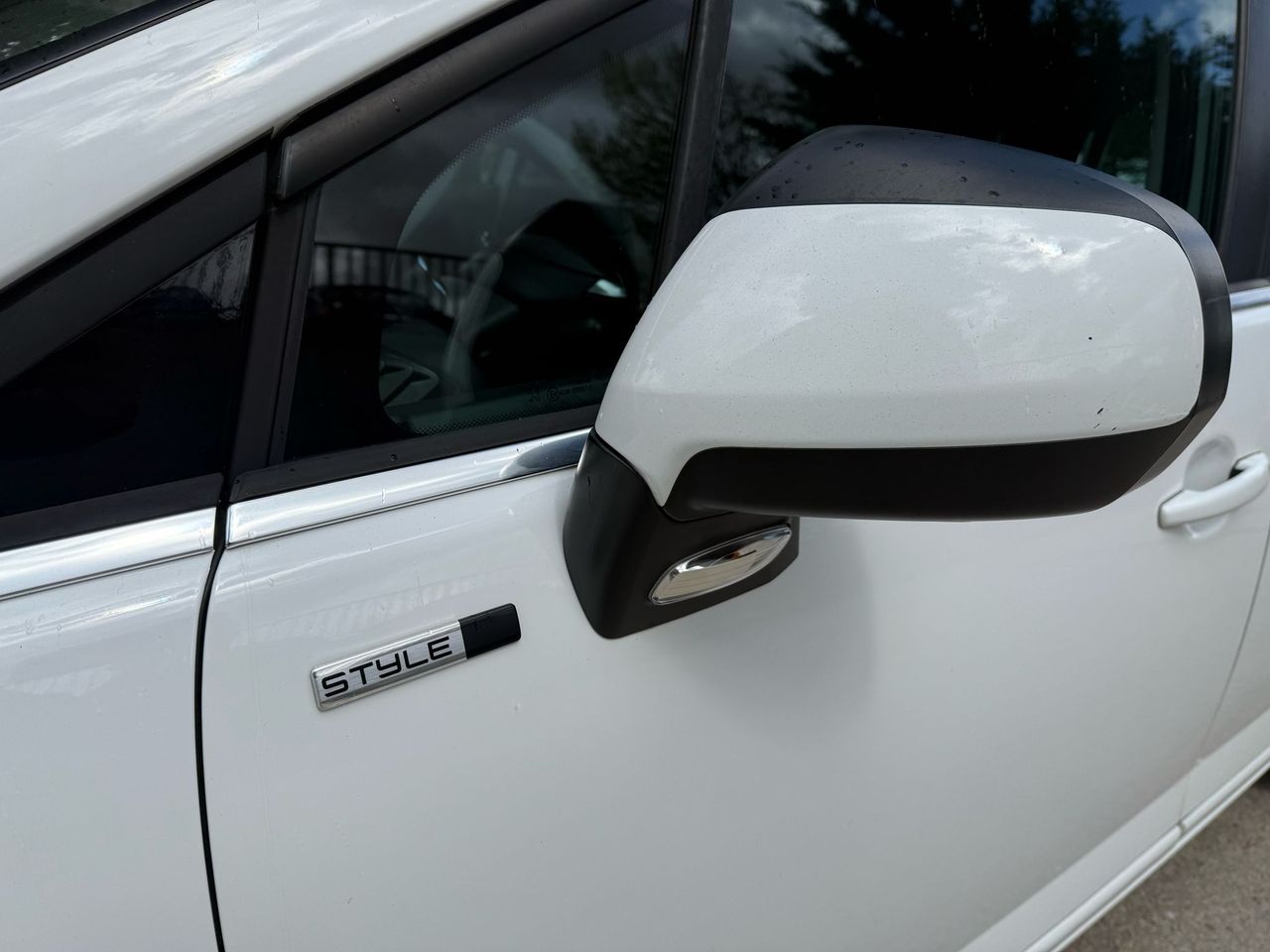 Foto Peugeot 5008 25