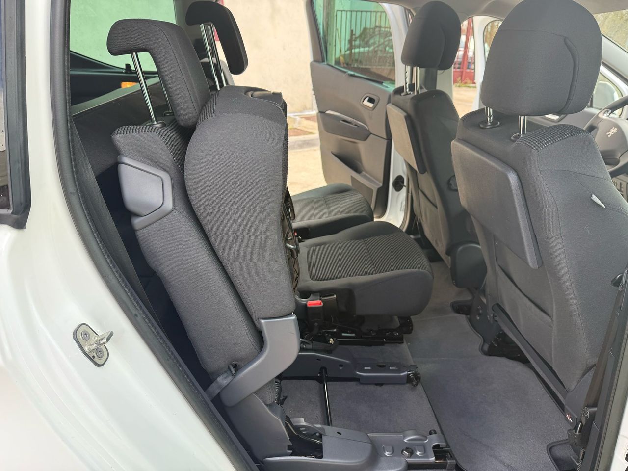 Foto Peugeot 5008 29