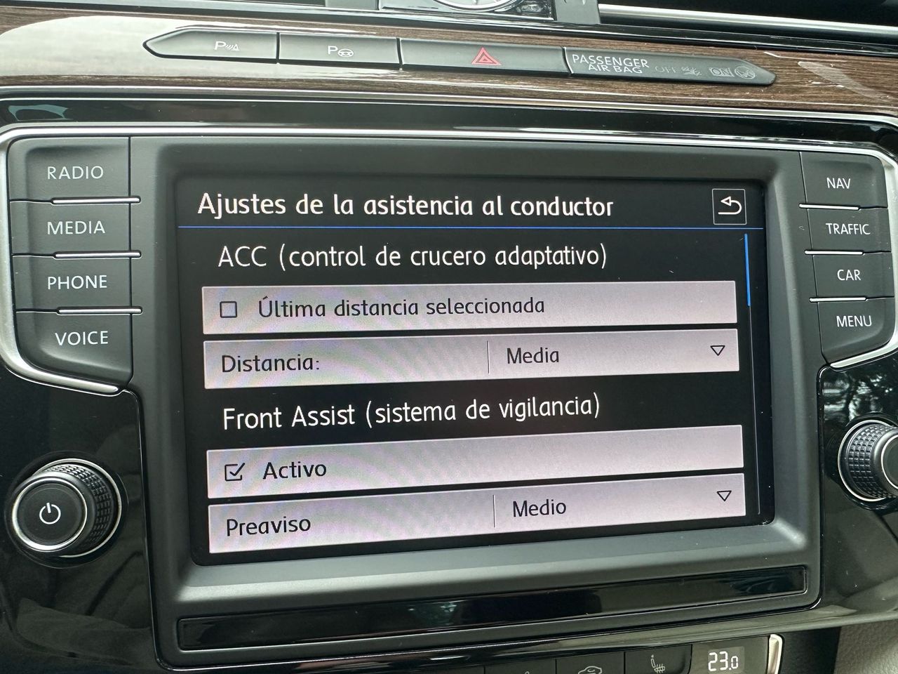 Foto Volkswagen Passat 76