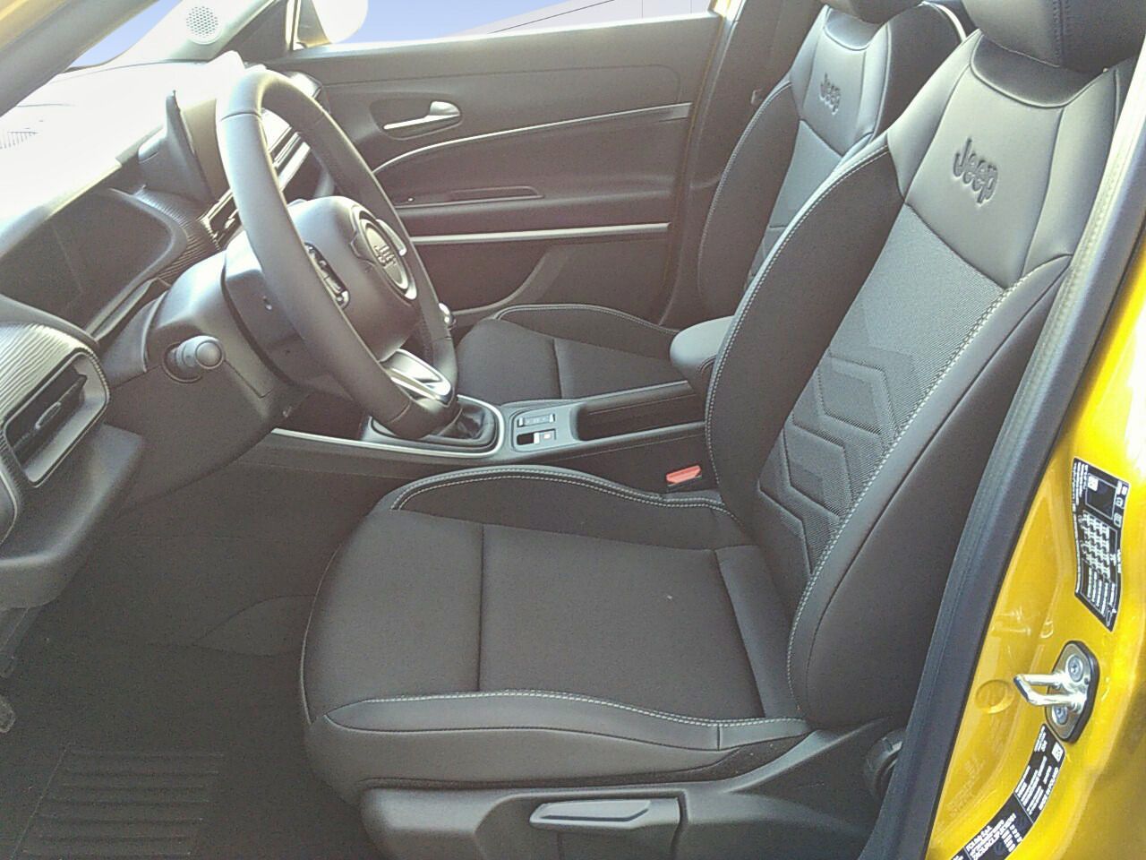 Foto Jeep Avenger 9