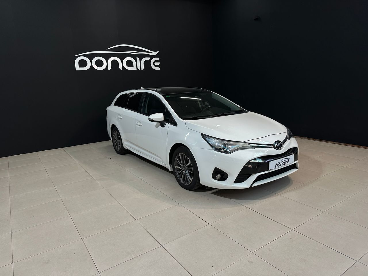 Foto Toyota Avensis 1