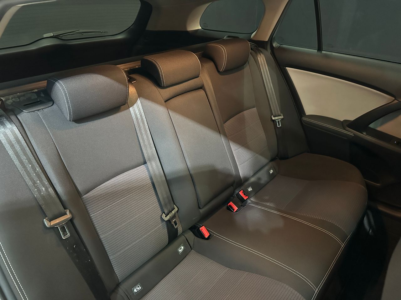 Foto Toyota Avensis 7