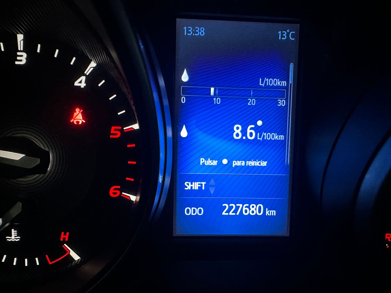 Foto Toyota Avensis 8