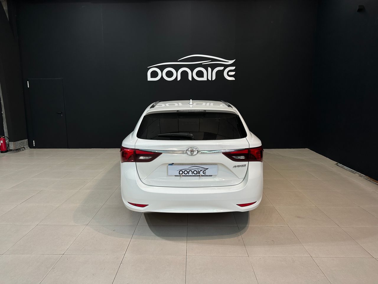 Foto Toyota Avensis 12