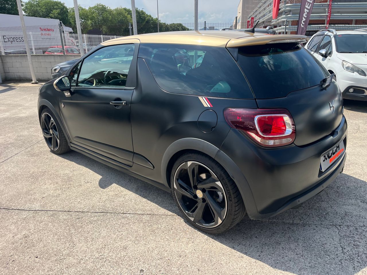 Foto DS Automobiles DS 3 11