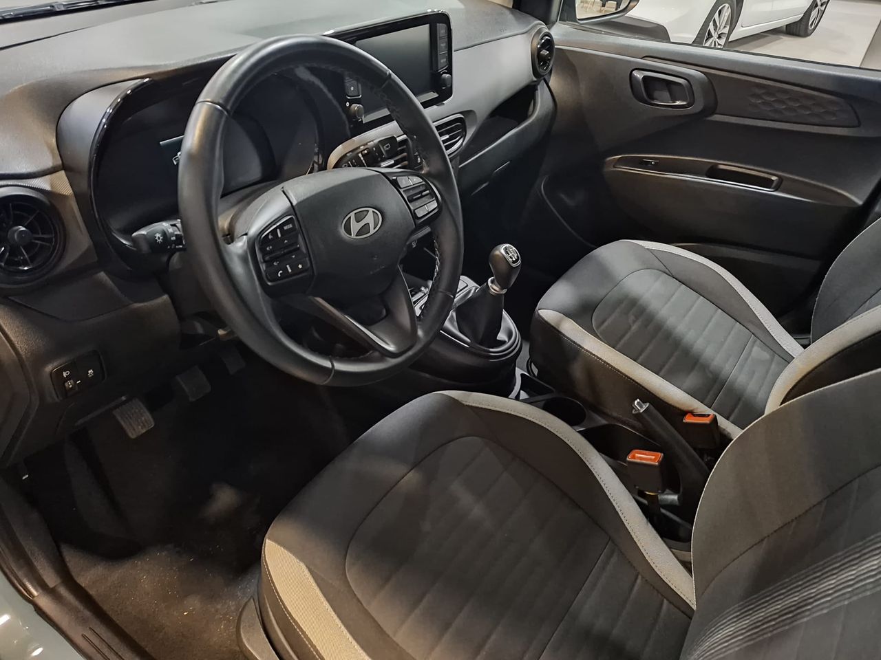Foto Hyundai i10 12