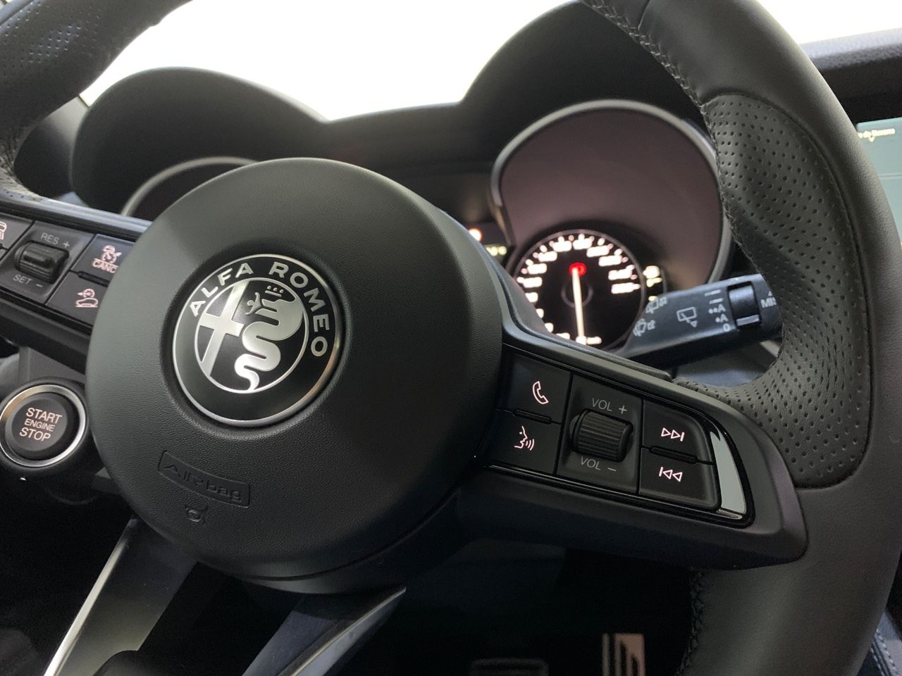 Foto Alfa Romeo Stelvio 27