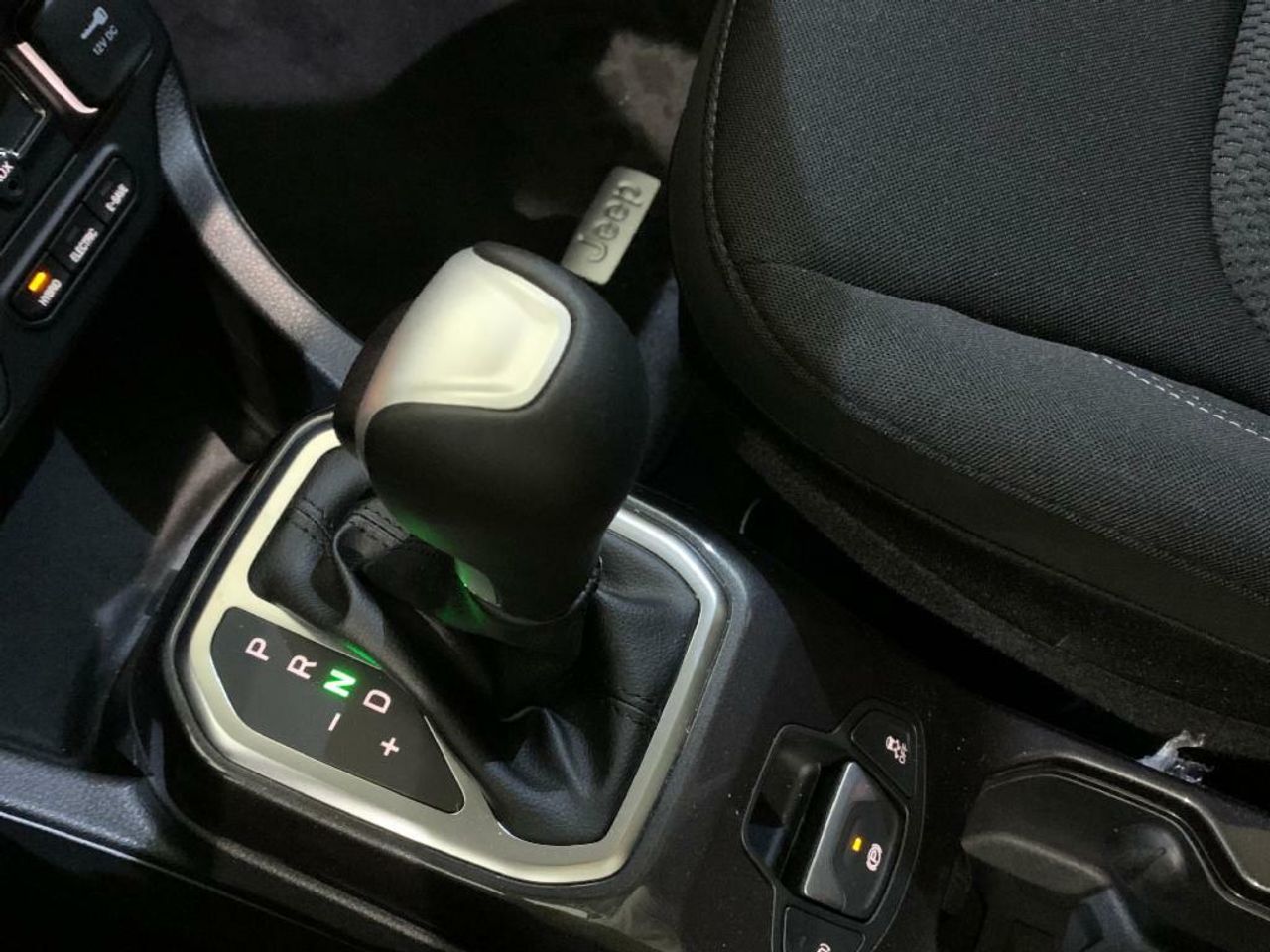 Foto Jeep Renegade 17