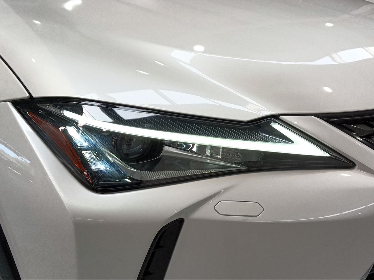 Foto Lexus UX 17
