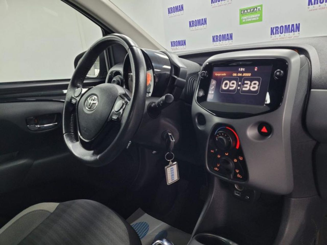 Foto Toyota Aygo 11