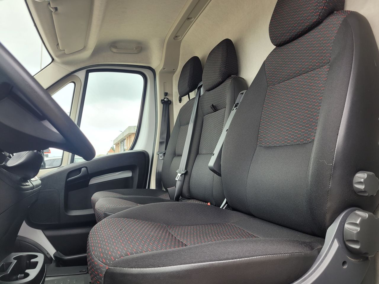 Foto Peugeot Boxer 5